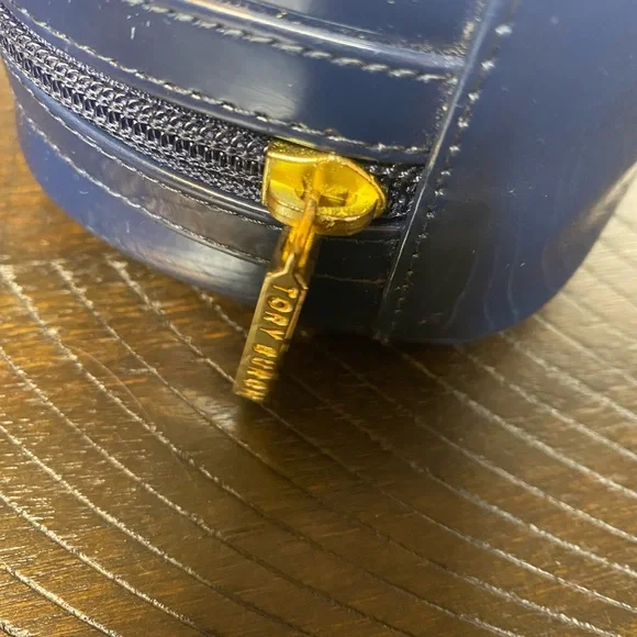 Tory Burch Glossy Blue Pouch - Picture 4 of 6